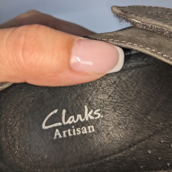 Clarks artisan suede flats - Picture 13 of 16